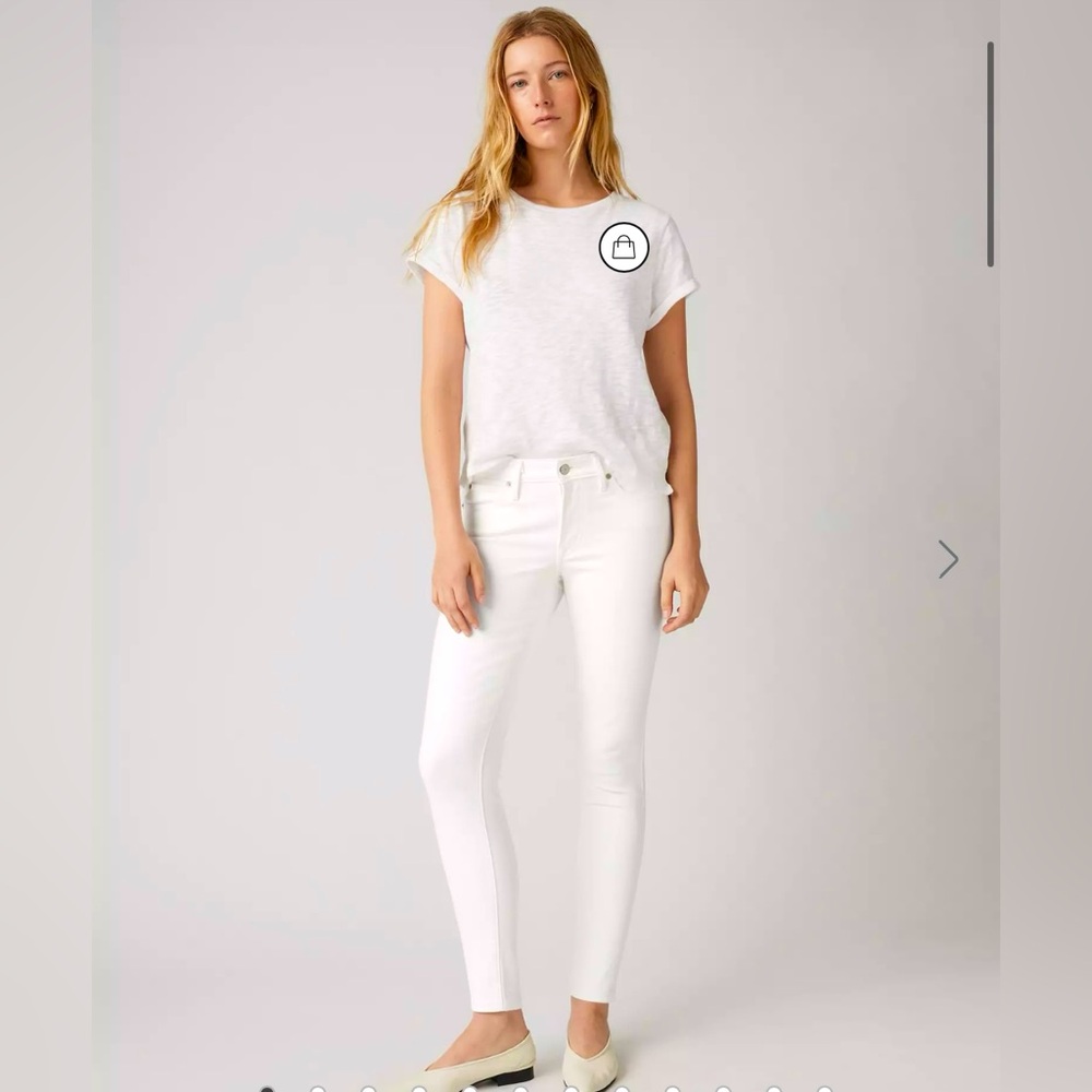 Levi’s 711 Super Skinny White Jean Size 30 EUC